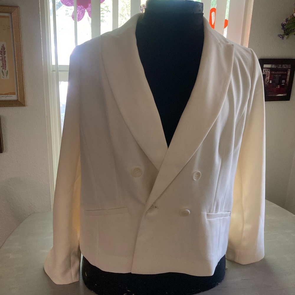 NWT Talbots Women’s White Double-Breasted Blazer Size 9 Tailored Design